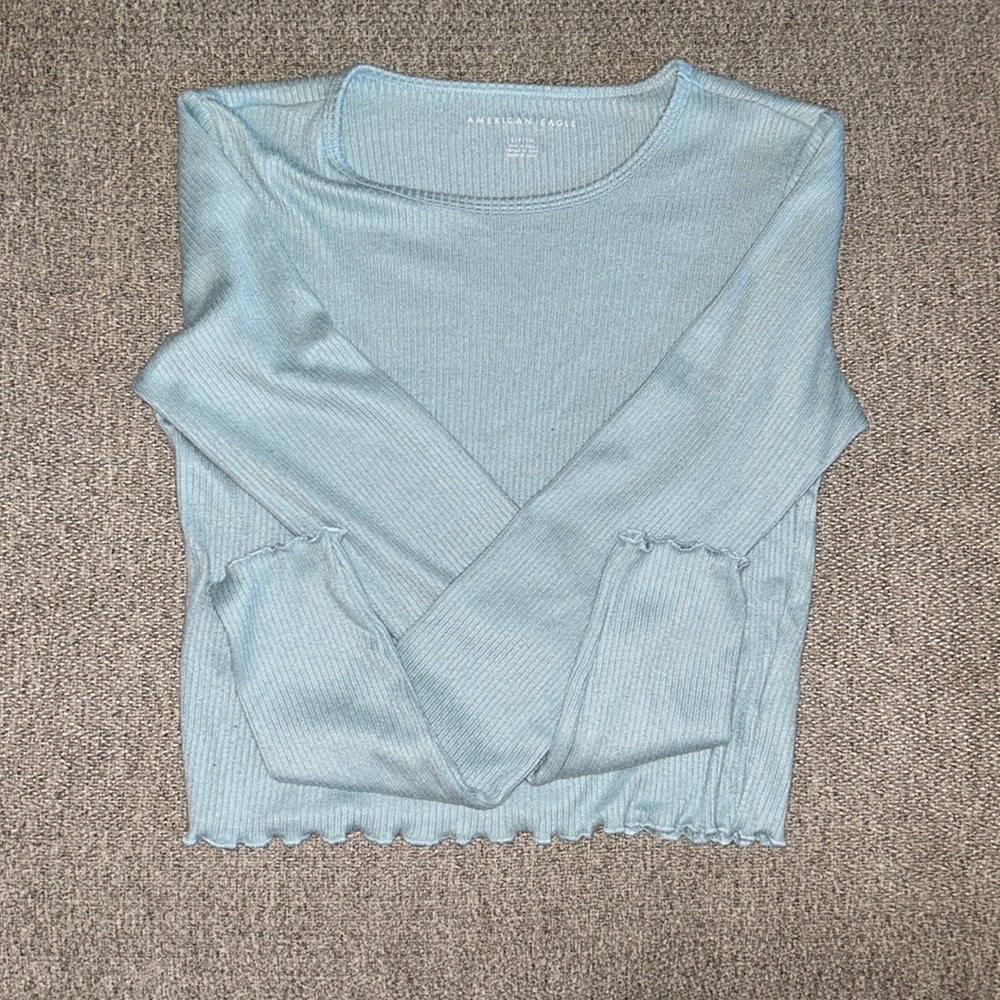 PALE BLUE RIBBED CROPPED SHIRT WITH RIPPLED LONG SLEEVES